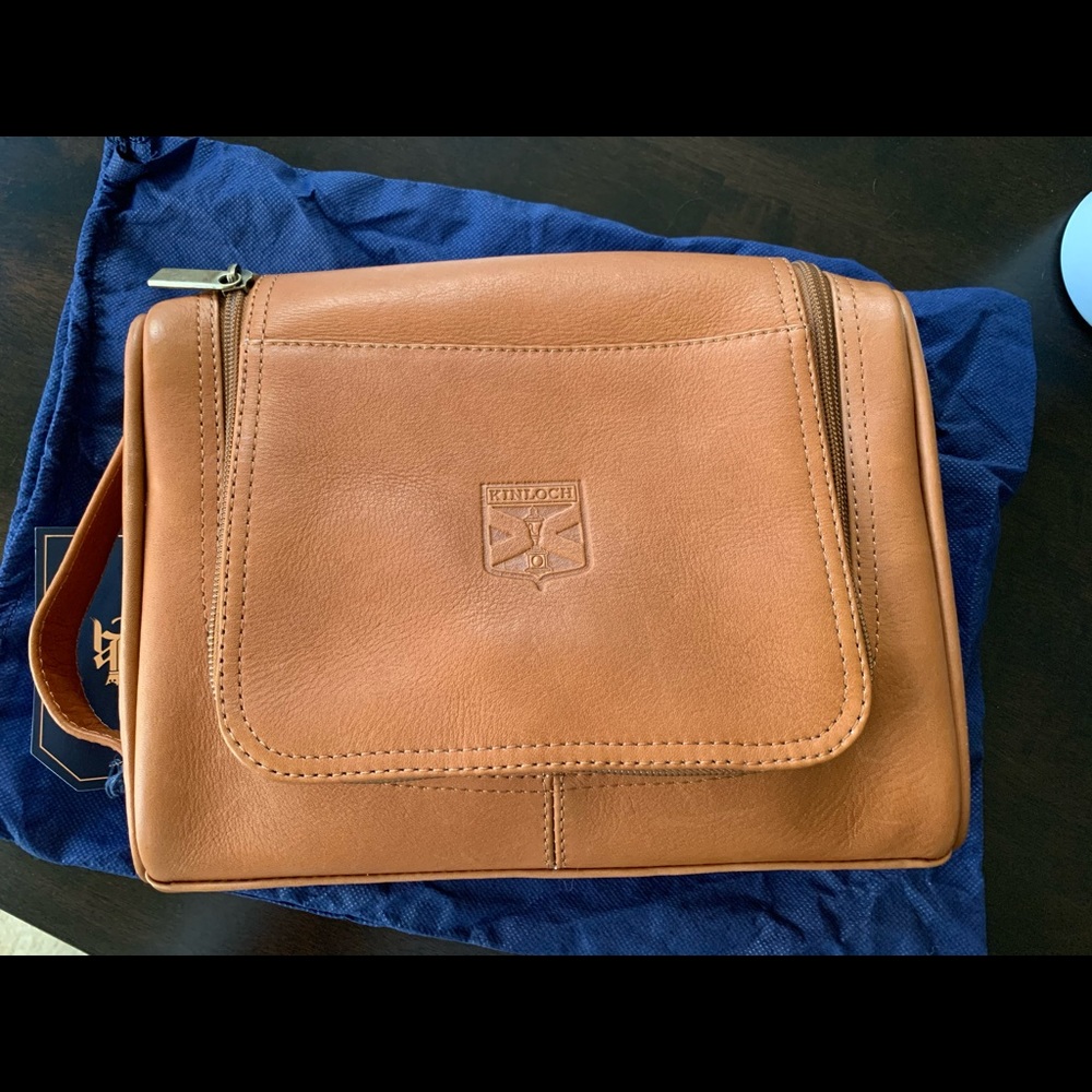 Links and kings toiletry bag